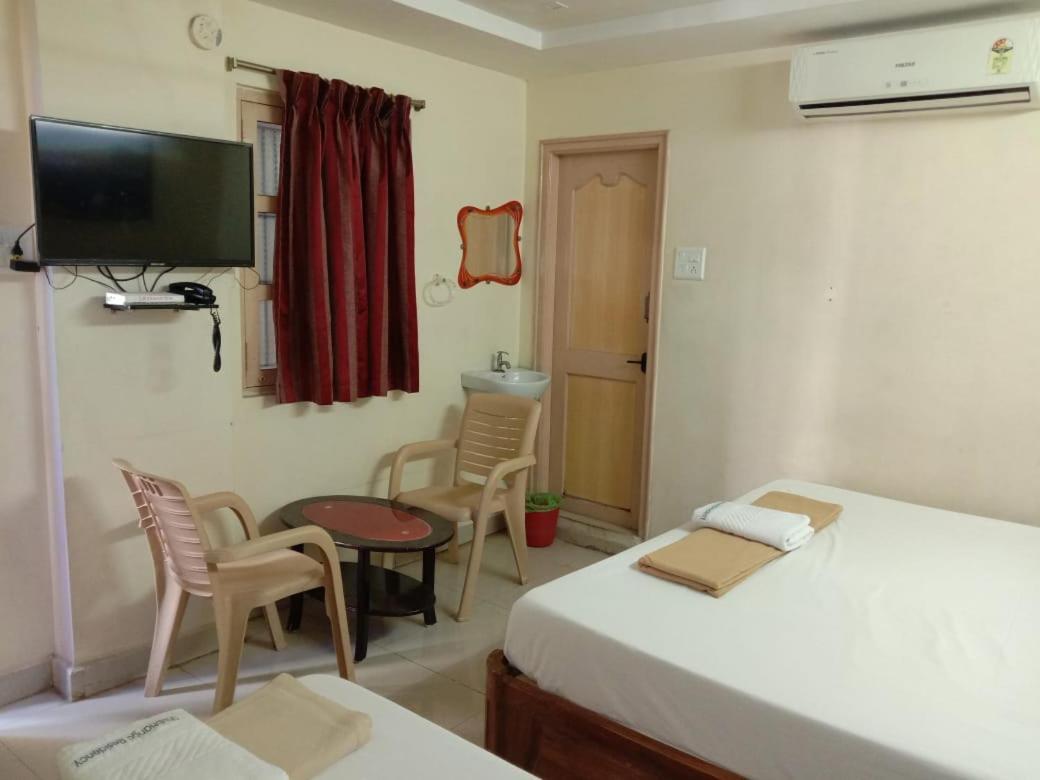 Shubhanga Residency Srikalahasti Exterior foto